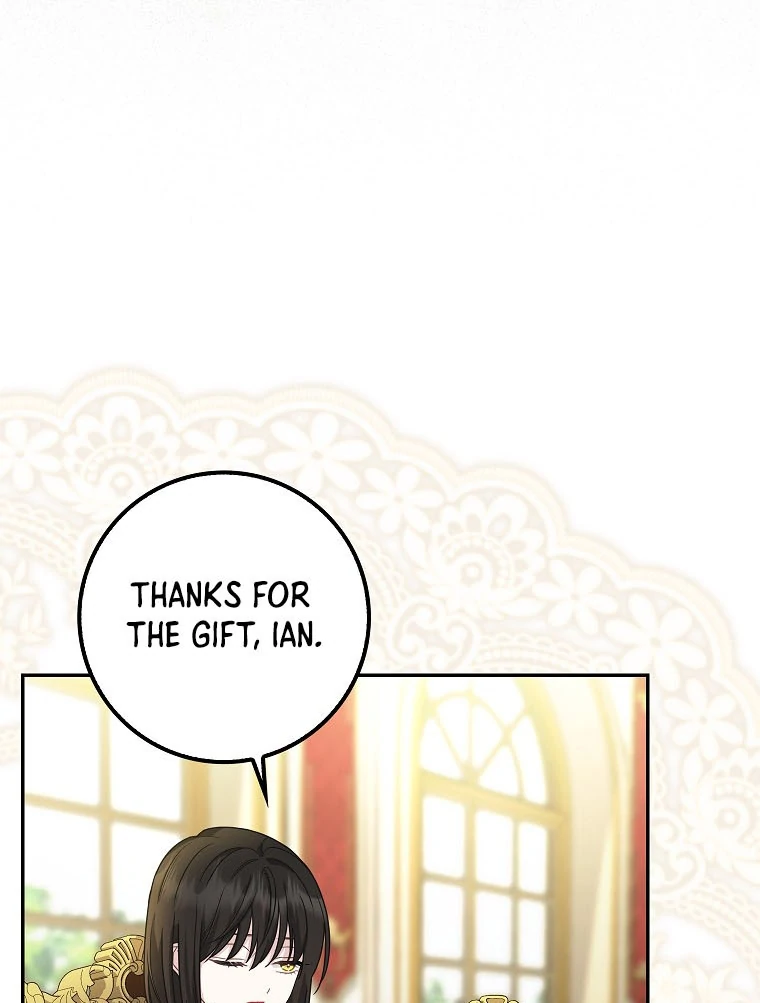 Read baby snow leopard of the black leopard family Manga Online